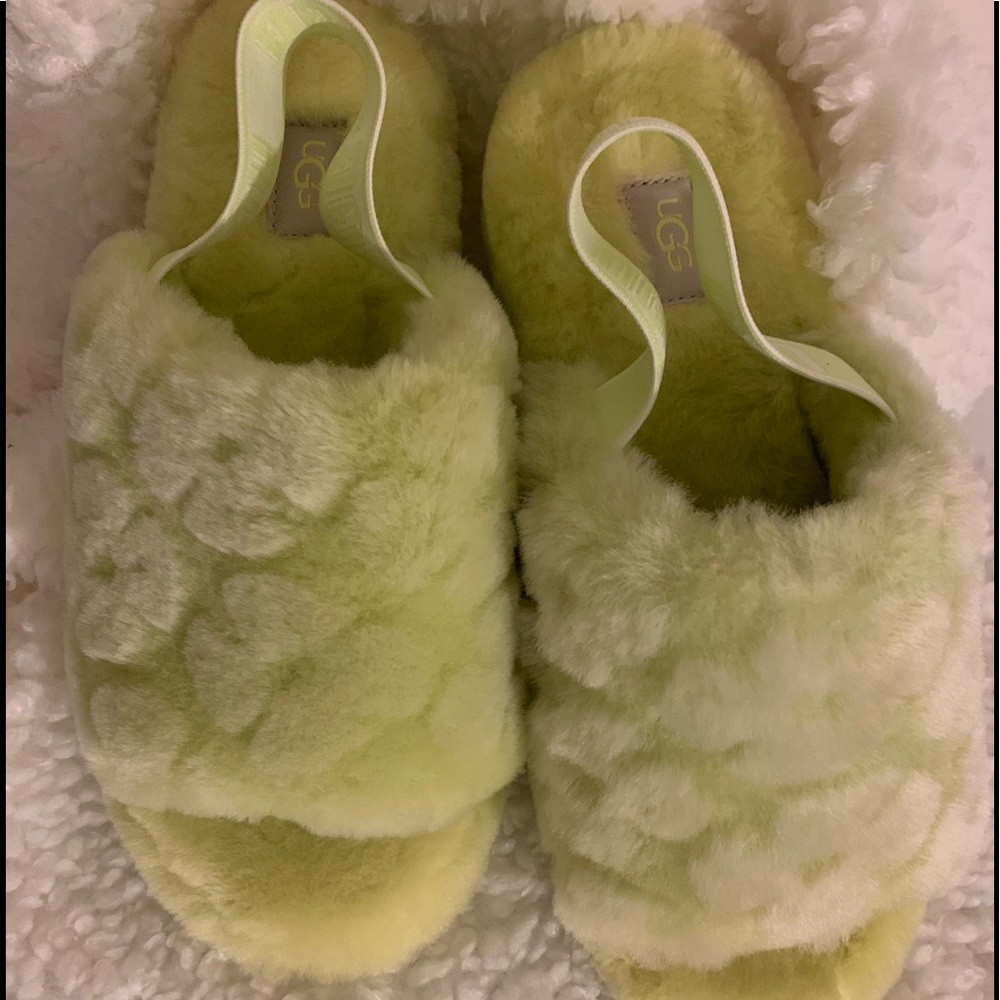 UGG Women’s Fluff Yeah Slide, Poppy Slipper NWOT